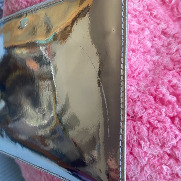 Authentic Louis Vuitton Mirrored Pochette!! - Picture 3 of 6